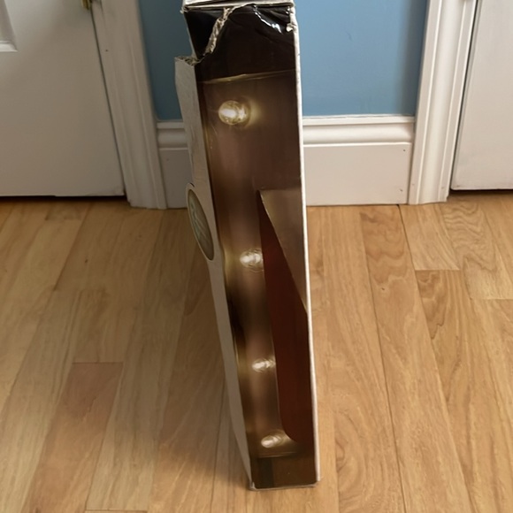 Loft Living *NIB* Marqee Sign, "M" - Picture 8 of 13